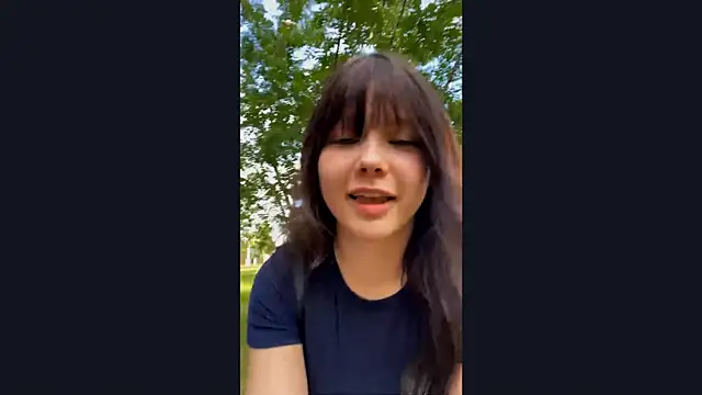 Snapshot of EmilyMercurial chatting on June 25, 10:53 am EmilyMercurial online show from June 25, 10:53 am