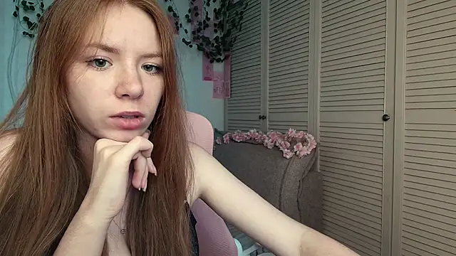 Snapshot of sabelle chatting on June 10, 10:25 am sabelle online show from June 10, 10:25 am