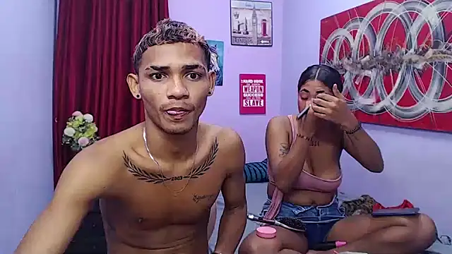 Snapshot of black_twinks chatting on July 1, 3:08 am black twinks online show from July 1, 3:08 am
