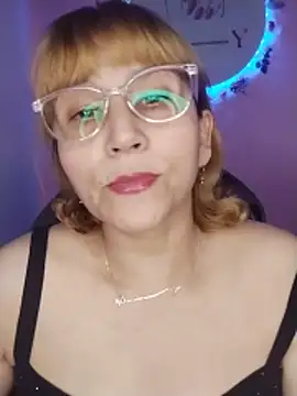Snapshot of vitaminafranccesca chatting on June 6, 2:49 am vitaminafranccesca online show from June 6, 2:49 am