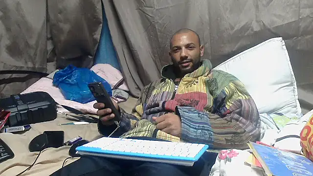 Snapshot of Camodick chatting on April 30, 6:58 pm Camodick online show from April 30, 6:58 pm