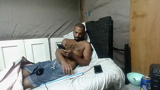 Snapshot of Camodick chatting on May 9, 4:34 pm Camodick online show from May 9, 4:34 pm