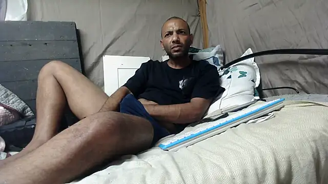 Snapshot of Camodick chatting on May 17, 9:38 am Camodick online show from May 17, 9:38 am