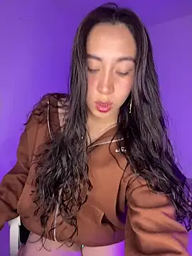 Snapshot of aiko-o chatting on July 3, 1:56 am aiko-o online show from July 3, 1:56 am