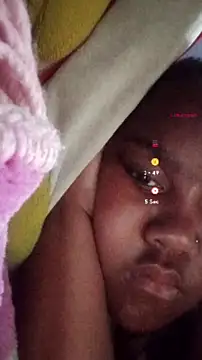 ChubbyMidgetxxx19 online show from July 10, 6:50 am