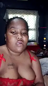 ChubbyMidgetxxx19 online show from July 19, 1:48 pm