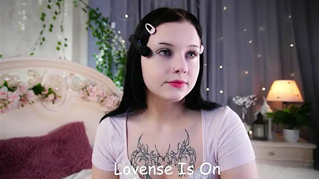 MelaineCore online show from June 4, 1:28 pm