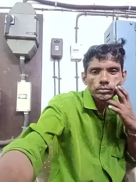 Snapshot of Hot-Parinda200 chatting on June 9, 11:11 am Hot-Parinda200 online show from June 9, 11:11 am