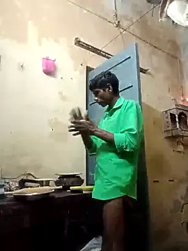 Snapshot of Hot-Parinda200 chatting on June 10, 5:23 pm Hot-Parinda200 online show from June 10, 5:23 pm