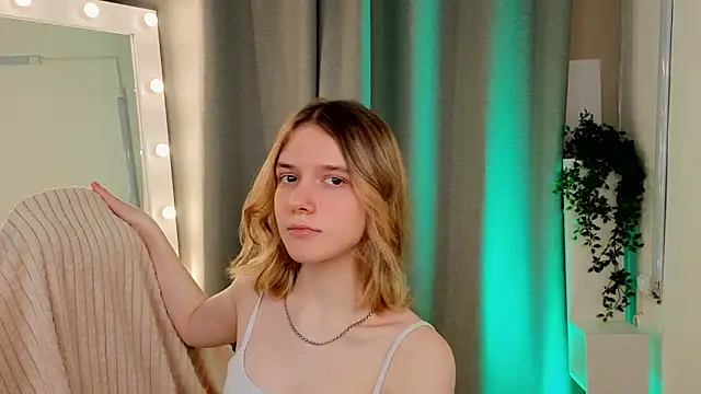 MilanaRayy online show from May 17, 8:12 am