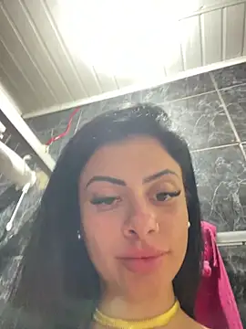 Snapshot of belababyy chatting on May 13, 11:22 pm belababyy online show from May 13, 11:22 pm