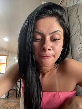 Snapshot of belababyy chatting on June 2, 5:48 pm belababyy online show from June 2, 5:48 pm