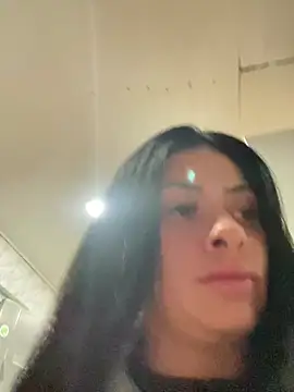 Snapshot of belababyy chatting on June 18, 11:20 pm belababyy online show from June 18, 11:20 pm