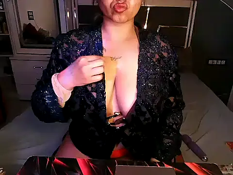 Snapshot of MISS_CUTY_ chatting on June 4, 4:46 pm MISS CUTY online show from June 4, 4:46 pm