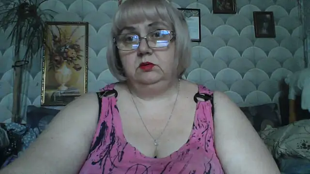 Snapshot of MarinaFarina53 chatting on June 18, 11:58 am MarinaFarina53 online show from June 18, 11:58 am