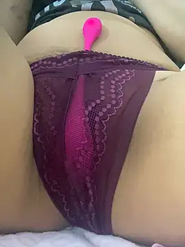 Yumiii 09 online show from August 1, 5:01 pm