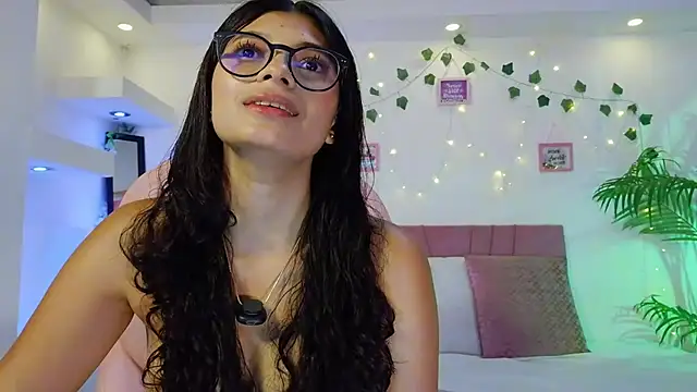isabel space online show from June 25, 6:12 pm