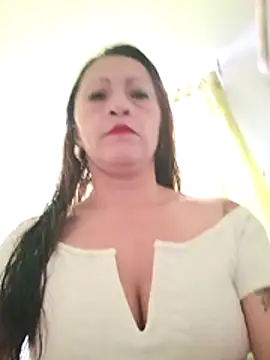 Snapshot of Vely_ chatting on June 10, 7:24 pm Vely online show from June 10, 7:24 pm