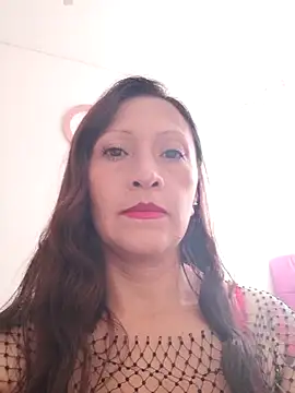 Snapshot of Vely_ chatting on July 9, 8:35 pm Vely online show from July 9, 8:35 pm