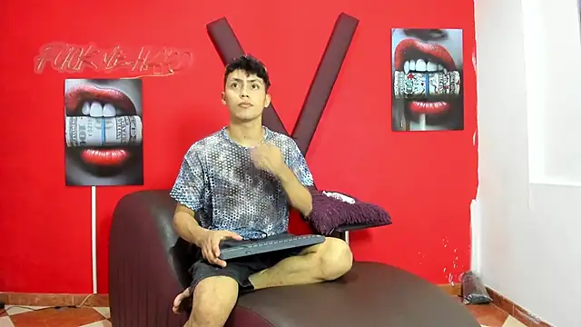CAT LOVE1 online show from May 15, 12:28 am