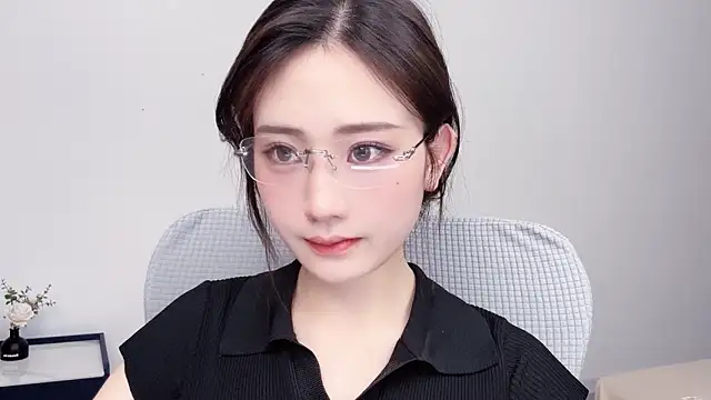 Snapshot of _222Mia chatting on May 20, 1:56 am 222Mia online show from May 20, 1:56 am