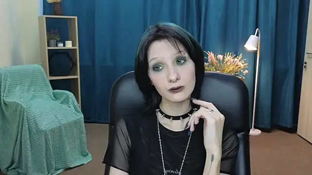 PearleneBolfa online show from May 11, 11:49 am