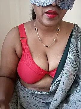 Snapshot of Ponaam-Babe chatting on May 28, 8:55 am Ponaam-Babe online show from May 28, 8:55 am