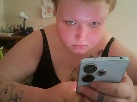 Snapshot of Maylamayla chatting on May 13, 2:36 pm Maylamayla online show from May 13, 2:36 pm
