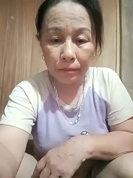 Snapshot of girl_cute69 chatting on June 25, 5:34 am girl cute69 online show from June 25, 5:34 am