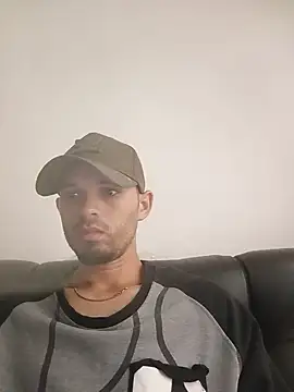 Snapshot of mikebig17 chatting on June 4, 1:17 pm mikebig17 online show from June 4, 1:17 pm