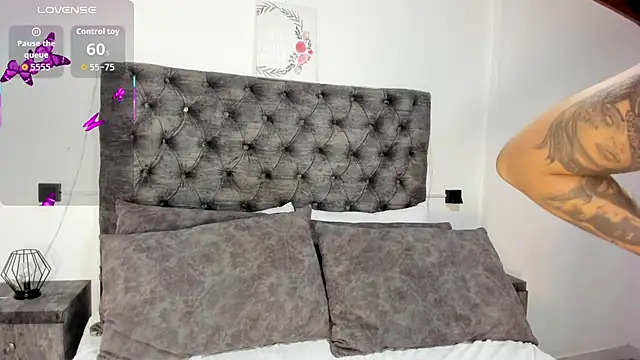 Alana2916 online show from May 20, 12:33 pm