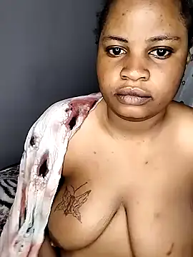 Snapshot of JuicyHoney_01 chatting on June 21, 5:21 am JuicyHoney 01 online show from June 21, 5:21 am