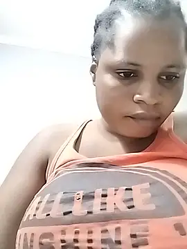 Snapshot of JuicyHoney_01 chatting on July 2, 6:03 pm JuicyHoney 01 online show from July 2, 6:03 pm