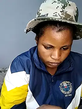 Snapshot of JuicyHoney_01 chatting on July 3, 7:42 pm JuicyHoney 01 online show from July 3, 7:42 pm
