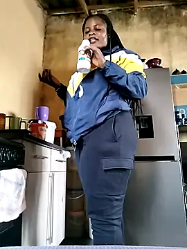 Snapshot of JuicyHoney_01 chatting on July 29, 7:50 am JuicyHoney 01 online show from July 29, 7:50 am