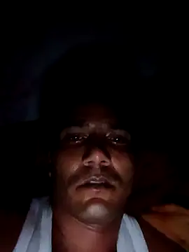 Snapshot of KingNaheed02 chatting on May 12, 7:33 pm KingNaheed02 online show from May 12, 7:33 pm