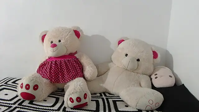 Natalia Dahlia online show from June 28, 9:10 pm