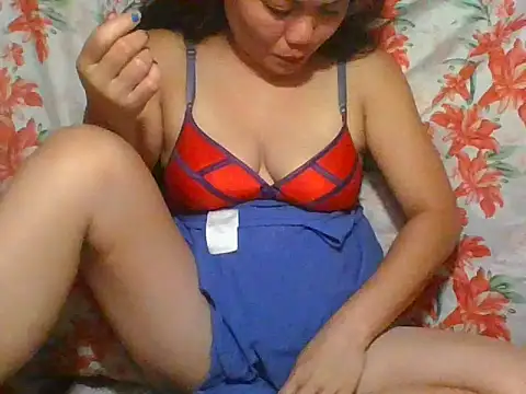 Snapshot of wet_pussypinay22 chatting on July 31, 5:45 pm wet pussypinay22 online show from July 31, 5:45 pm