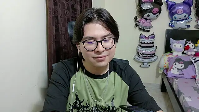 Snapshot of kuromi_boy chatting on June 10, 1:17 am kuromi boy online show from June 10, 1:17 am