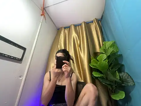 Snapshot of RoseAmarie chatting on July 26, 11:28 am RoseAmarie online show from July 26, 11:28 am