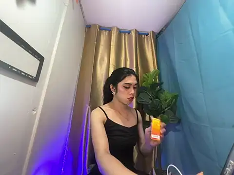 Snapshot of RoseAmarie chatting on July 28, 5:01 pm RoseAmarie online show from July 28, 5:01 pm
