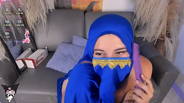 Snapshot of kamartoy_ chatting on May 11, 7:22 pm kamartoy online show from May 11, 7:22 pm