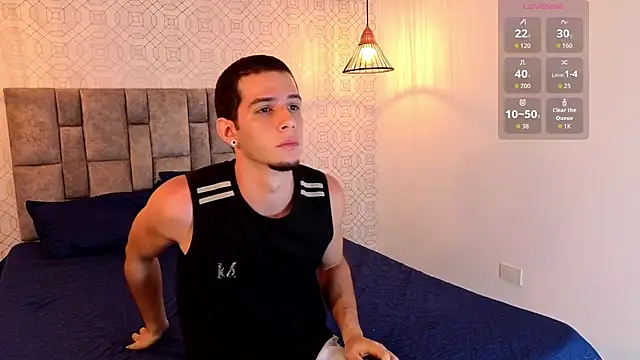 Snapshot of isaacblaze_ chatting on June 14, 3:41 am isaacblaze online show from June 14, 3:41 am