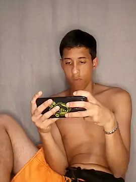 Snapshot of Nolan_Sinner chatting on May 22, 2:51 am Nolan Sinner online show from May 22, 2:51 am