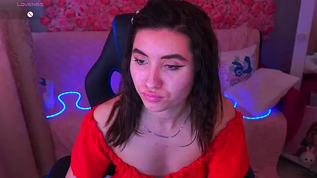 Lola Leeee online show from May 11, 1:06 pm