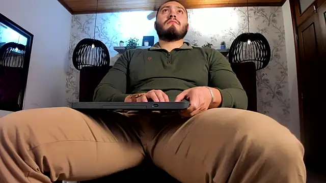 Darius Wolfe online show from May 15, 11:28 am