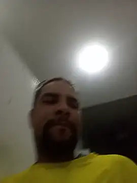 Snapshot of Tomaajek chatting on June 27, 4:34 pm Tomaajek online show from June 27, 4:34 pm