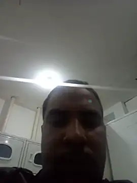 Snapshot of Tomaajek chatting on July 8, 10:25 pm Tomaajek online show from July 8, 10:25 pm