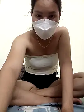 Snapshot of Besa4_ chatting on May 11, 3:07 pm Besa4 online show from May 11, 3:07 pm