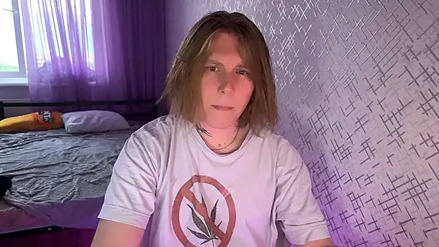 Snapshot of Hirtay chatting on June 16, 1:30 am Hirtay online show from June 16, 1:30 am